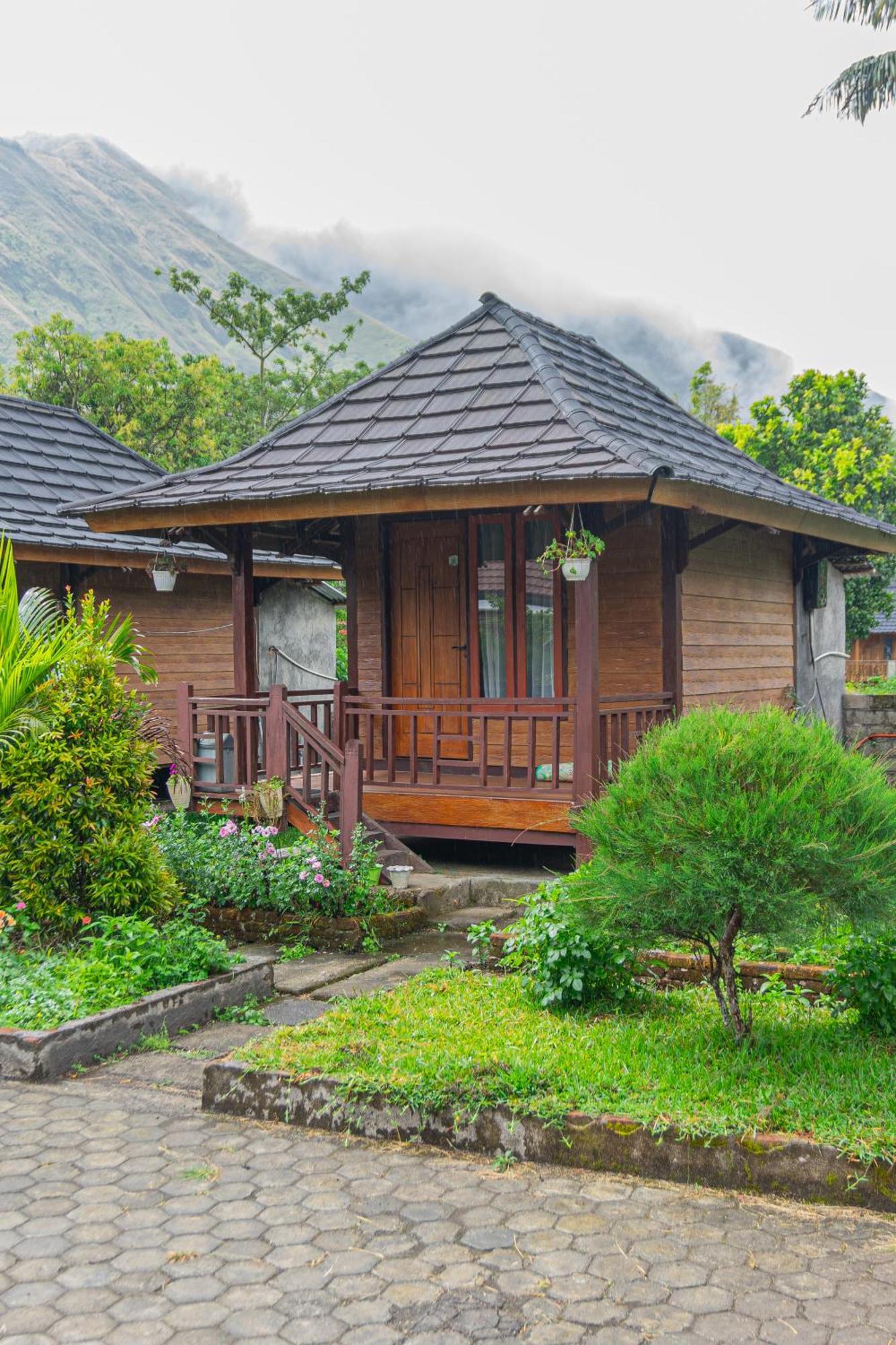 Puncak Rinjani Lodge Sembalunlawang Eksteriør bilde